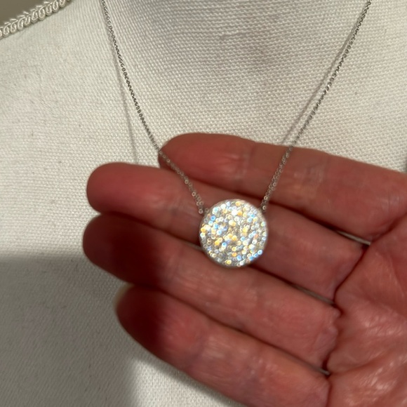 NWT 🎉host pick🎉🎈 sterling silver disc pendant with cubic zirconia - Picture 7 of 7